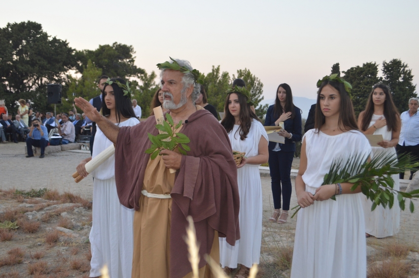 ENΩΣΗ ΚΩΩΝ ΑΘΗΝΑΣ: ΧΑΙΡΕΤΙΣΜΟΣ ΓΙΑ ΤΗΝ ΤΕΛΕΤΗ ΒΡΑΒΕΥΣΗ ΣΤΙΣ16/09/2017