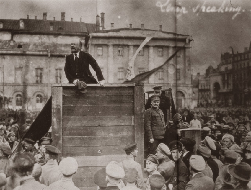 Ν. Μυλωνάς: Το πλοίο ‘’25 Октябрь 1917’’ στο λιμάνι μας! ‘’Ου παντός πλειν ες Κόρινθον”