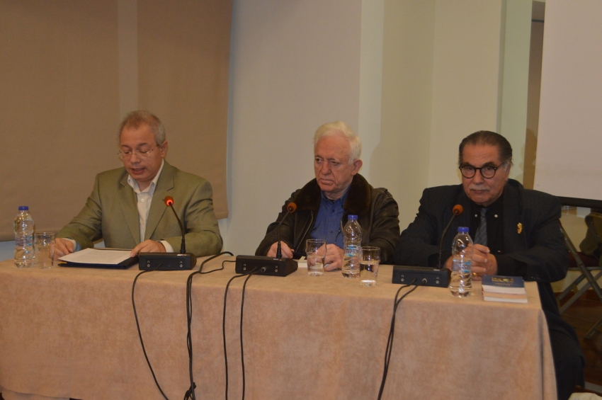 ΚΙΝΗΜΑ ΑΡΔΗΝ: ΠΑΡΟΥΣΙΑΣΗ ΤΟΥ ΒΙΒΛΙΟΥ ΤΟΥ ΓΙΩΡΓΟΥ ΚΑΡΑΜΠΕΛΙΑ &quot;Πέραν της Αριστεράς και της Δεξιάς Η Υπέρβαση&quot;/video