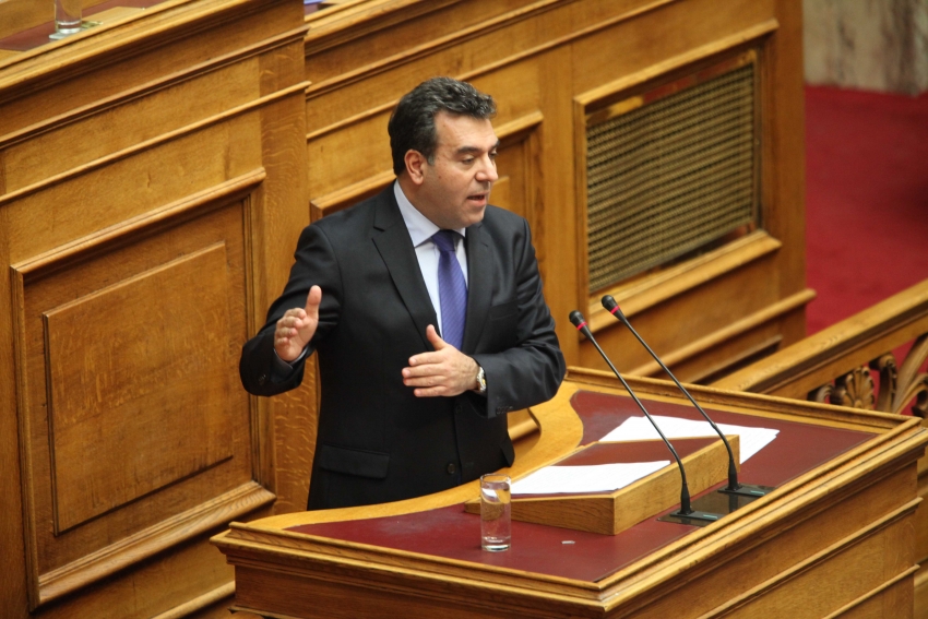 M.ΚΟΝΣΟΛΑΣ: ΝΑ ΔΗΜΙΟΥΡΓΗΘΟΥΝ ΥΠΟΔΟΜΕΣ ΓΙΑ ΤΗΝ ΑΜΕΣΗ ΠΡΟΣΒΑΣΗ ΤΗΣ ΤΡΟΧΑΙΑΣ ΣΤΟ ONLINE ΣΥΣΤΗΜΑ ΑΝΕΥΡΕΣΗΣ ΚΑΤΟΧΩΝ ΑΔΕΙΩΝ ΙΚΑΝΟΤΗΤΑΣ ΟΔΗΓΗΣΗΣ